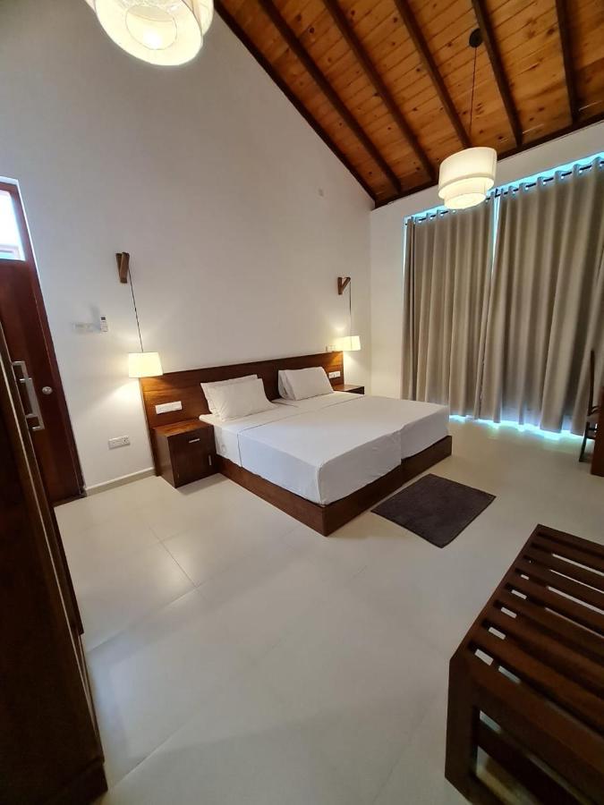 Villa Siri Tropical Retreat à Hikkaduwa Extérieur photo