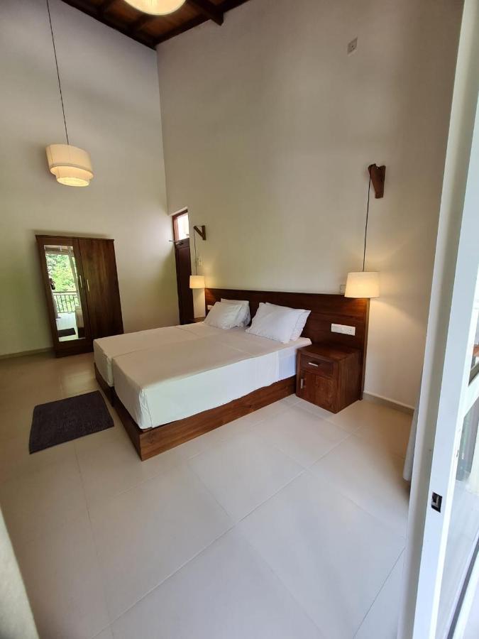 Villa Siri Tropical Retreat à Hikkaduwa Extérieur photo