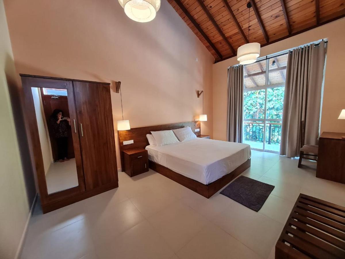 Villa Siri Tropical Retreat à Hikkaduwa Extérieur photo