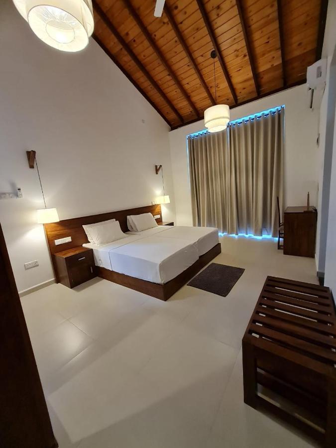 Villa Siri Tropical Retreat à Hikkaduwa Extérieur photo
