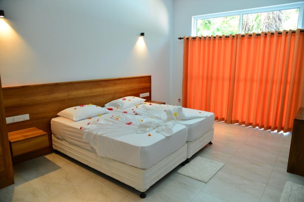 Villa Siri Tropical Retreat à Hikkaduwa Extérieur photo